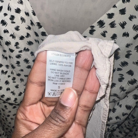 All In Favor Chic Black and Cream Polka Dot Wrap Dress size Small - Picture 7 of 7